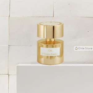 عطر با بوی خاک باران خورده زنانه
